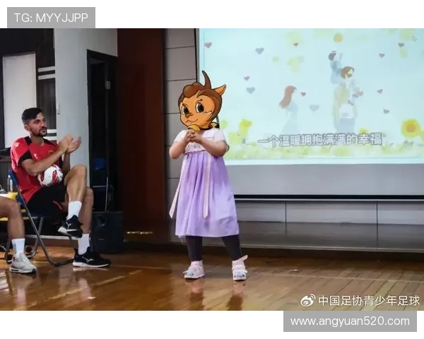 足球明星出席儿童葬礼传递关爱与希望引发社会关注与思考 足球明星出席儿童葬礼传递关爱与希望引发社会关注与思考