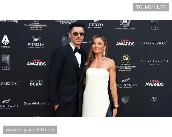 足球明星妻子身材对比谁是最具魅力的女神榜首 足球明星妻子身材对比谁是最具魅力的女神榜首