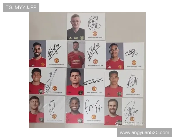 探索不同足球明星的签名风格与书写技巧解析 探索不同足球明星的签名风格与书写技巧解析