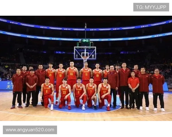 成都篮球队在世界杯积分榜中以82分稳居第一名展现强大实力 成都篮球队在世界杯积分榜中以82分稳居第一名展现强大实力