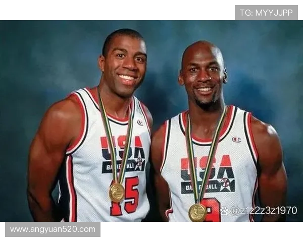 11号足球明星的辉煌历程与传奇故事揭秘 11号足球明星的辉煌历程与传奇故事揭秘