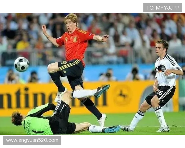 日本足球明星排行榜揭晓谁是球场上的传奇与偶像 日本足球明星排行榜揭晓谁是球场上的传奇与偶像